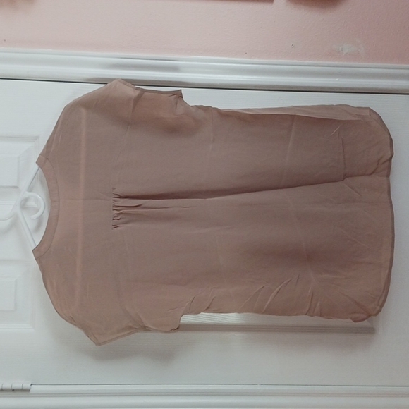 HINGE V NECK CAP SLEEVE TAN BLOUSE - Picture 4 of 4